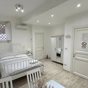  Apartment Urbe - Delizioso Quartiere Coppede Italy